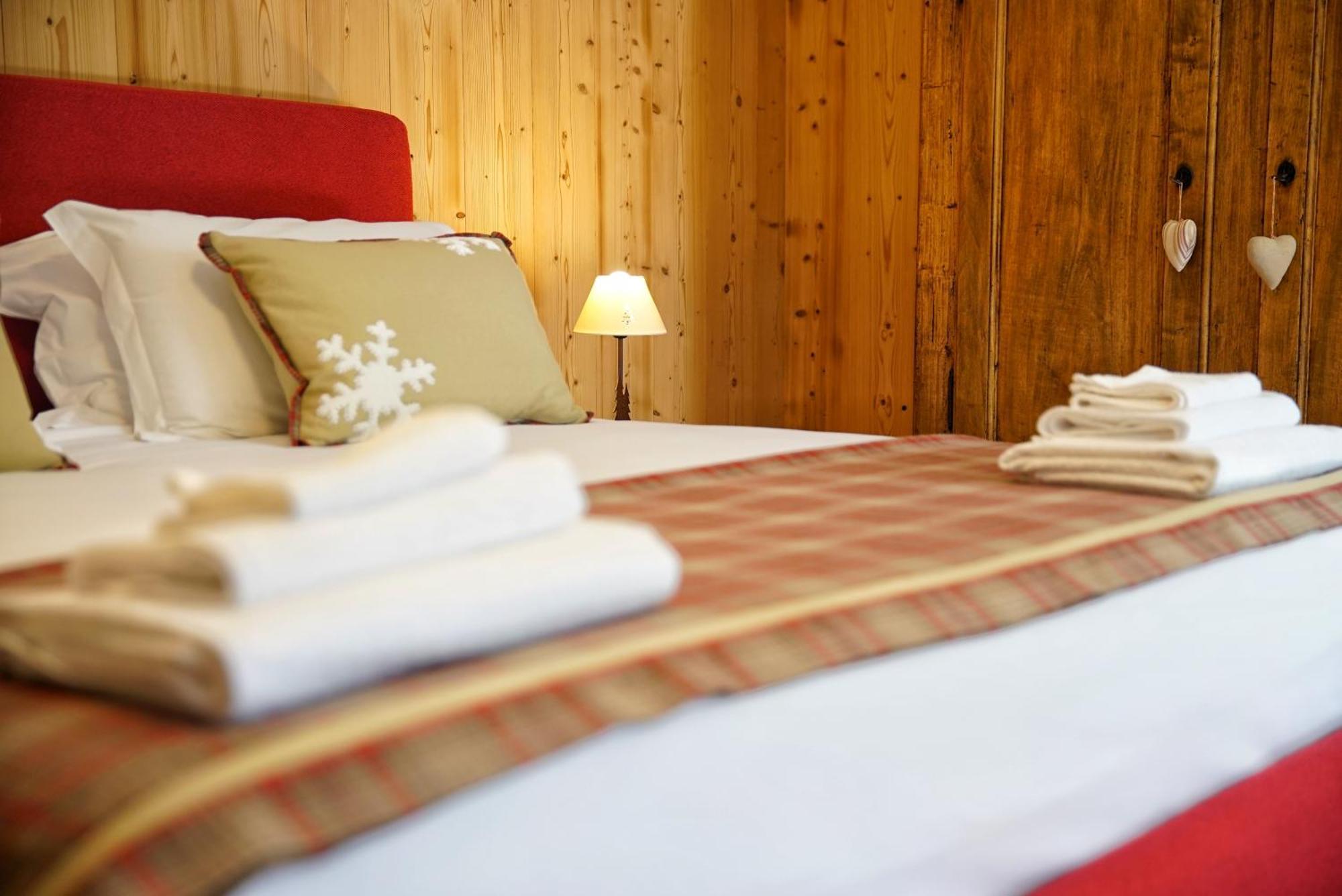 Bed and Breakfast Lo Chalet Pontboset Exterior foto
